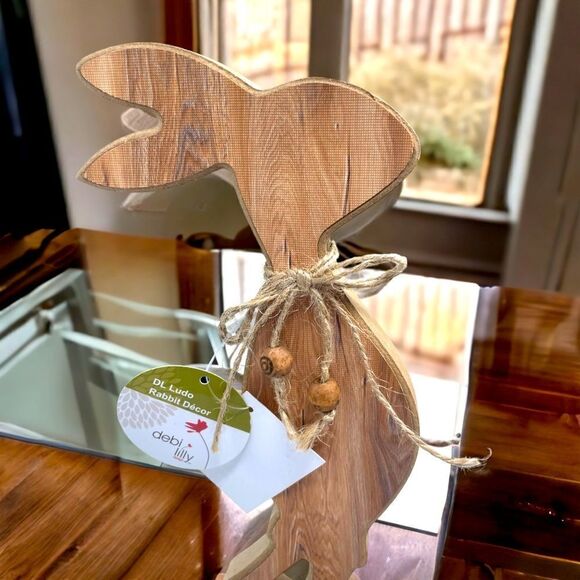 DL Ludo l Set of 2 l Wooden Rabbit Decor l Home & Garden l NWT - Picture 7 of 9